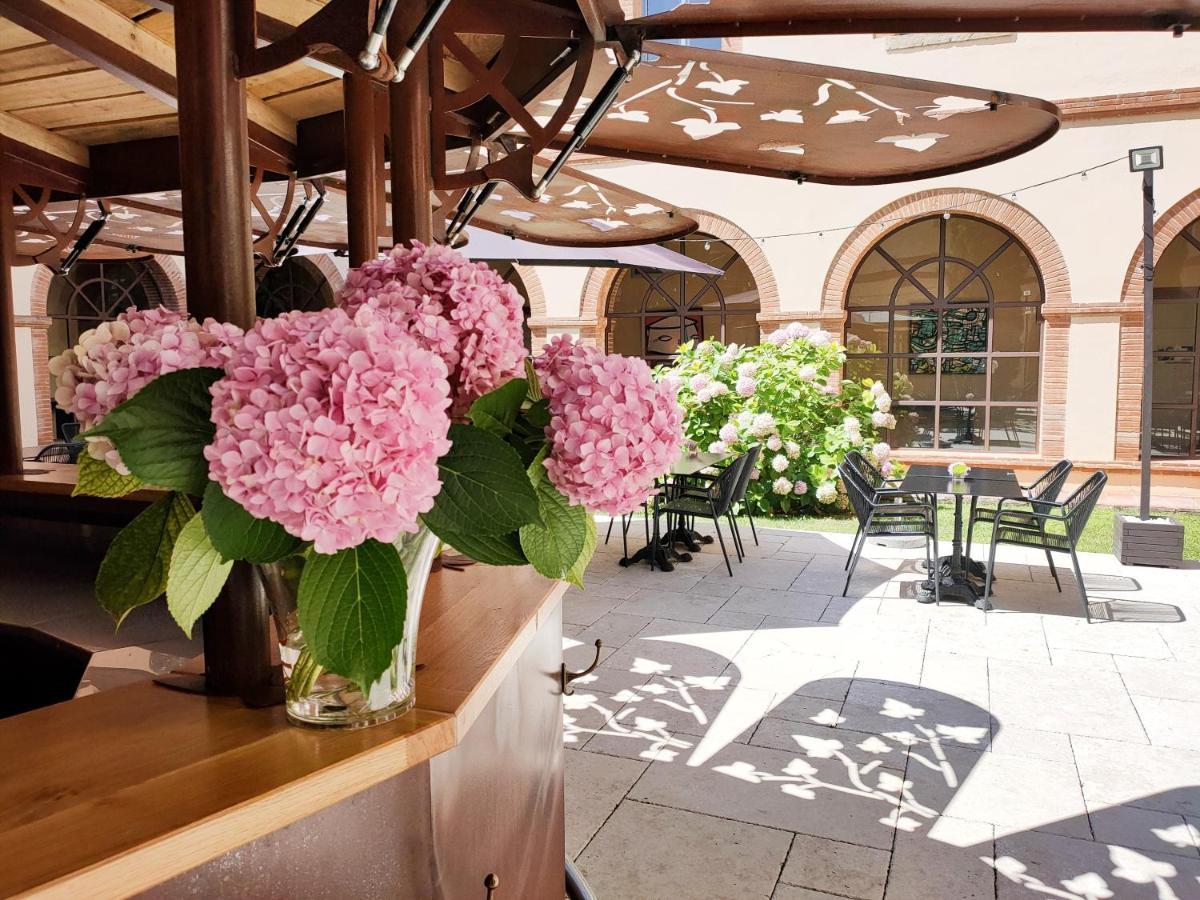 Abbaye Des Capucins Spa & Resort Montauban Exterior photo